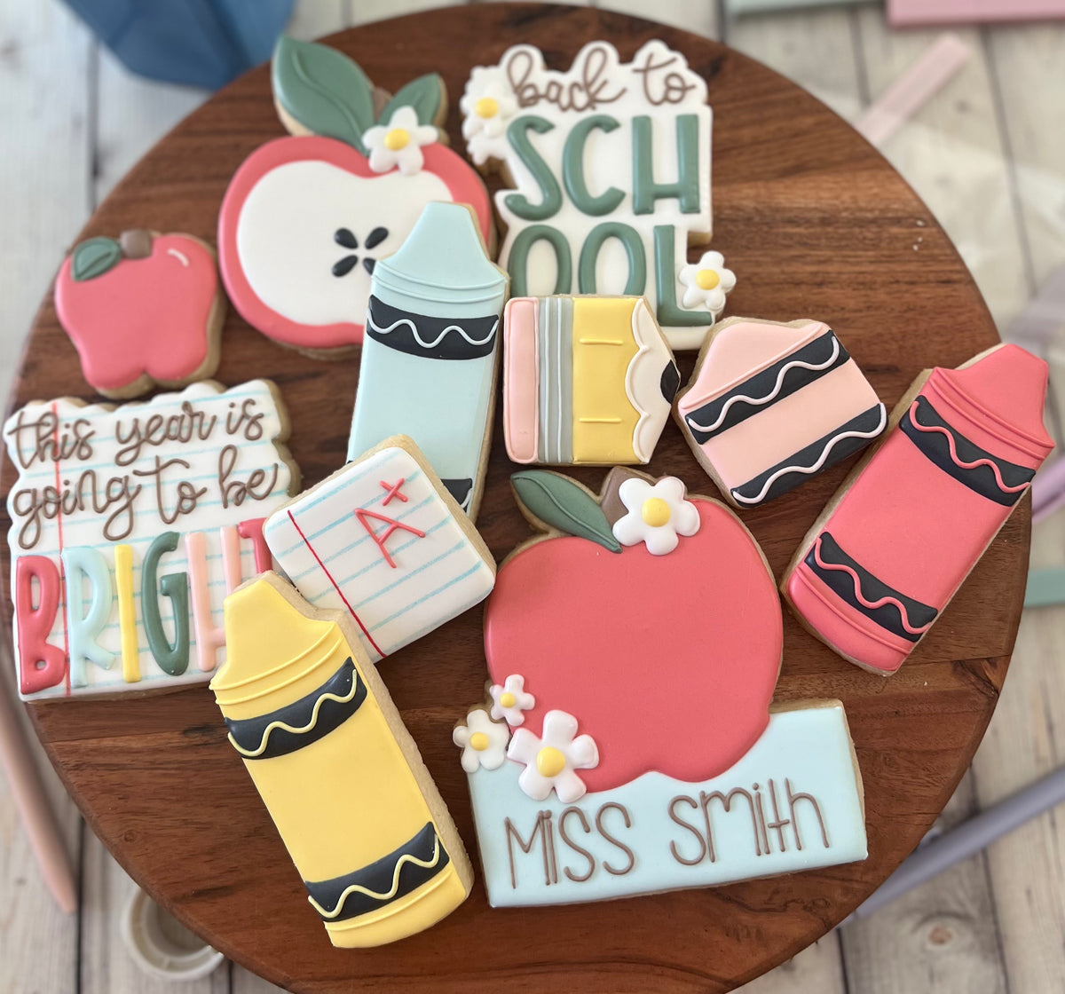 2024 Back to School Cookies – Emily Faye Cookies